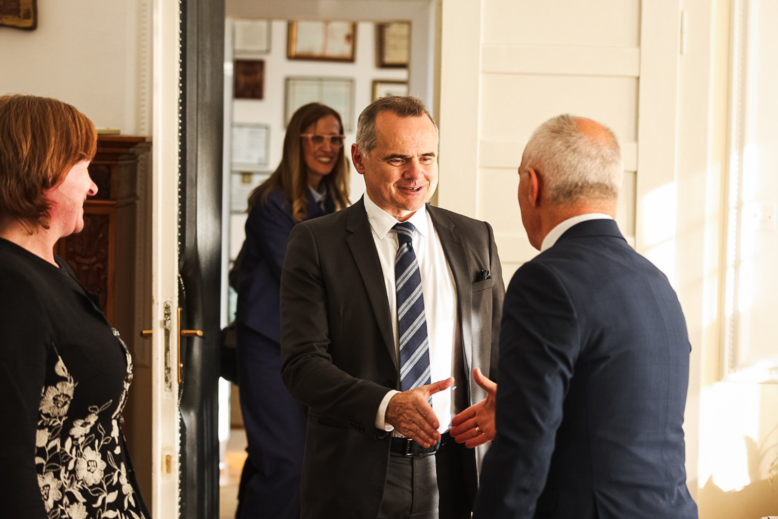 583909119 869654548750761 2138396243767031627 n