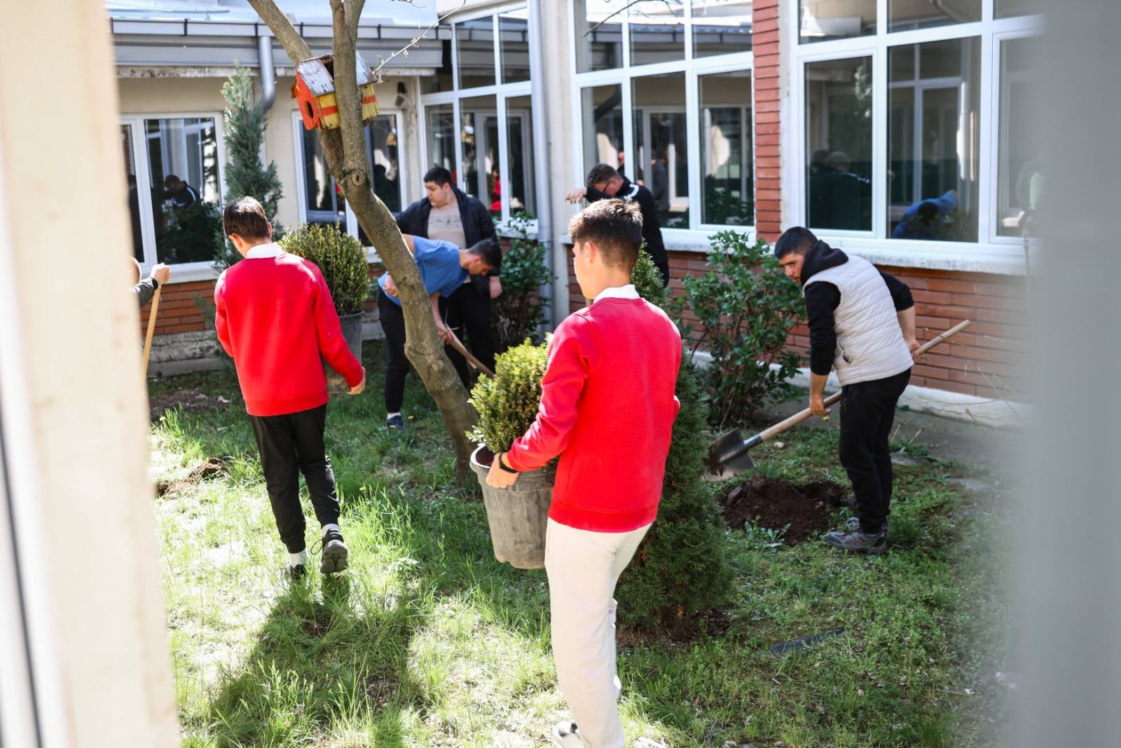 84db13e5 ba0d 44d6 be22 25e23254c83c