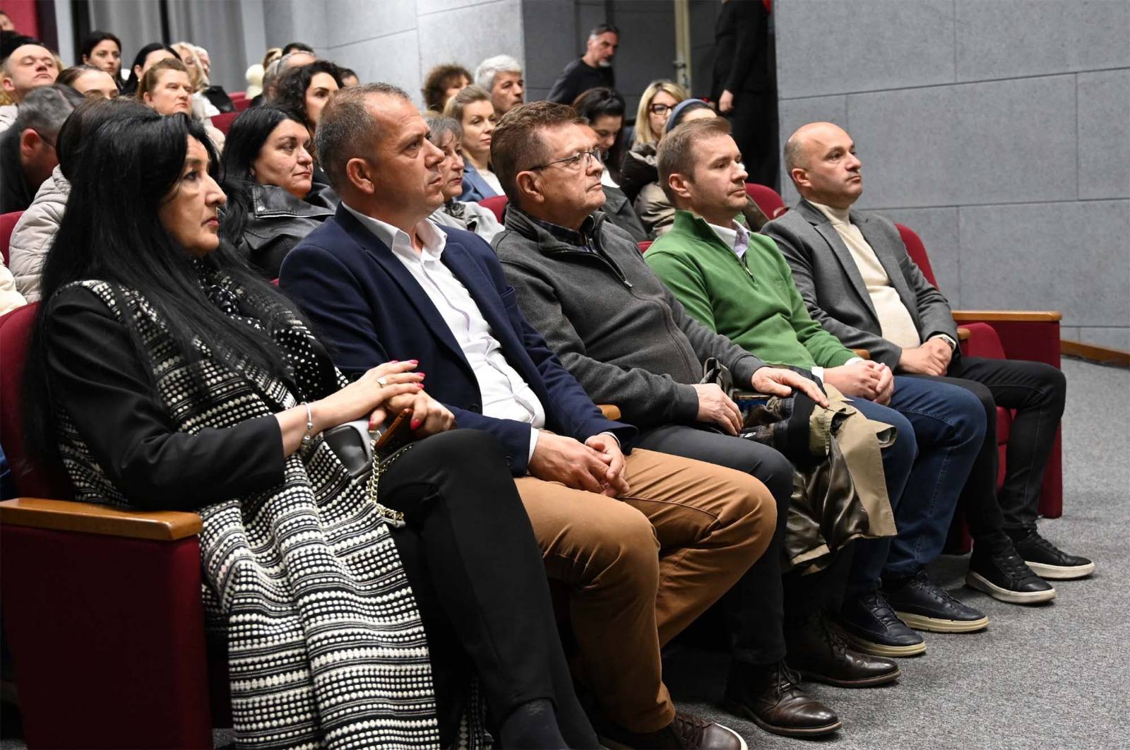 IMG 0be10b4a018079f6ac0505d149b27e8b V