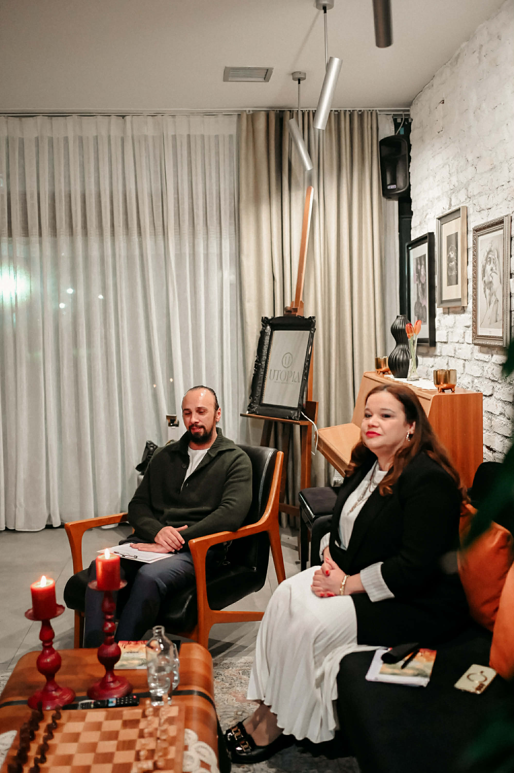 Messenger creation 1F6C72E2 E763 4D0A 8D38 9ACA63443257