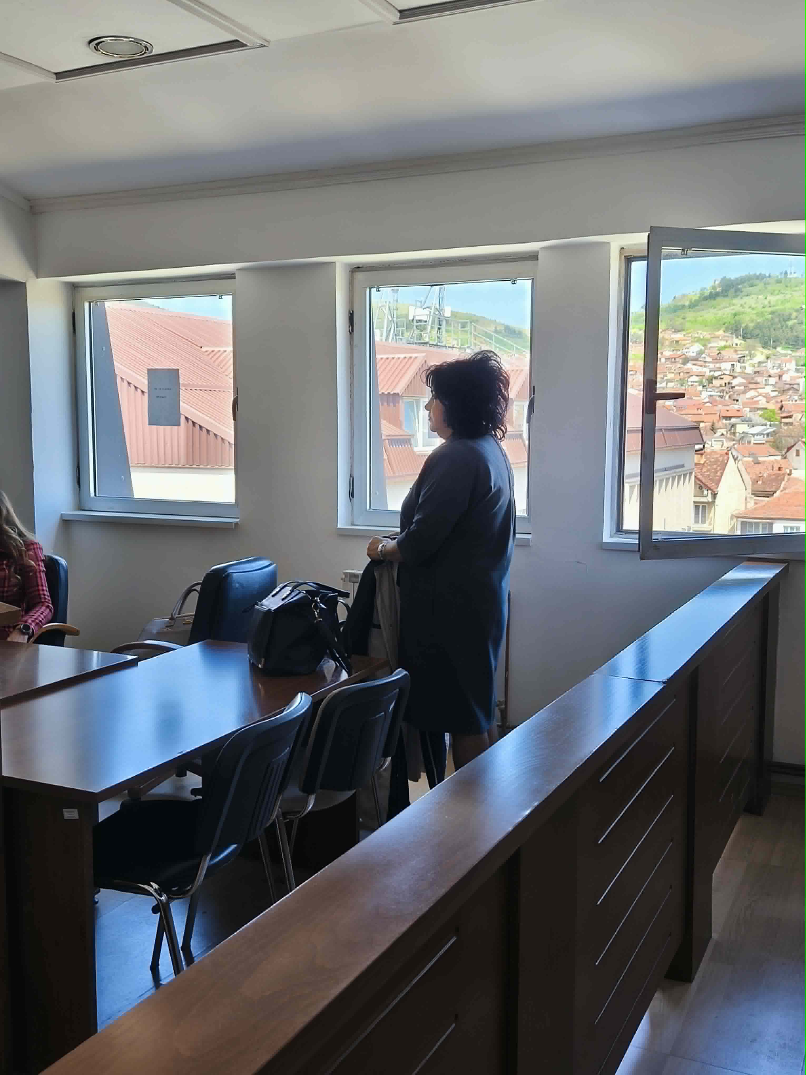 e7cf4a36 7f05 40b8 9eda 2394b412a018