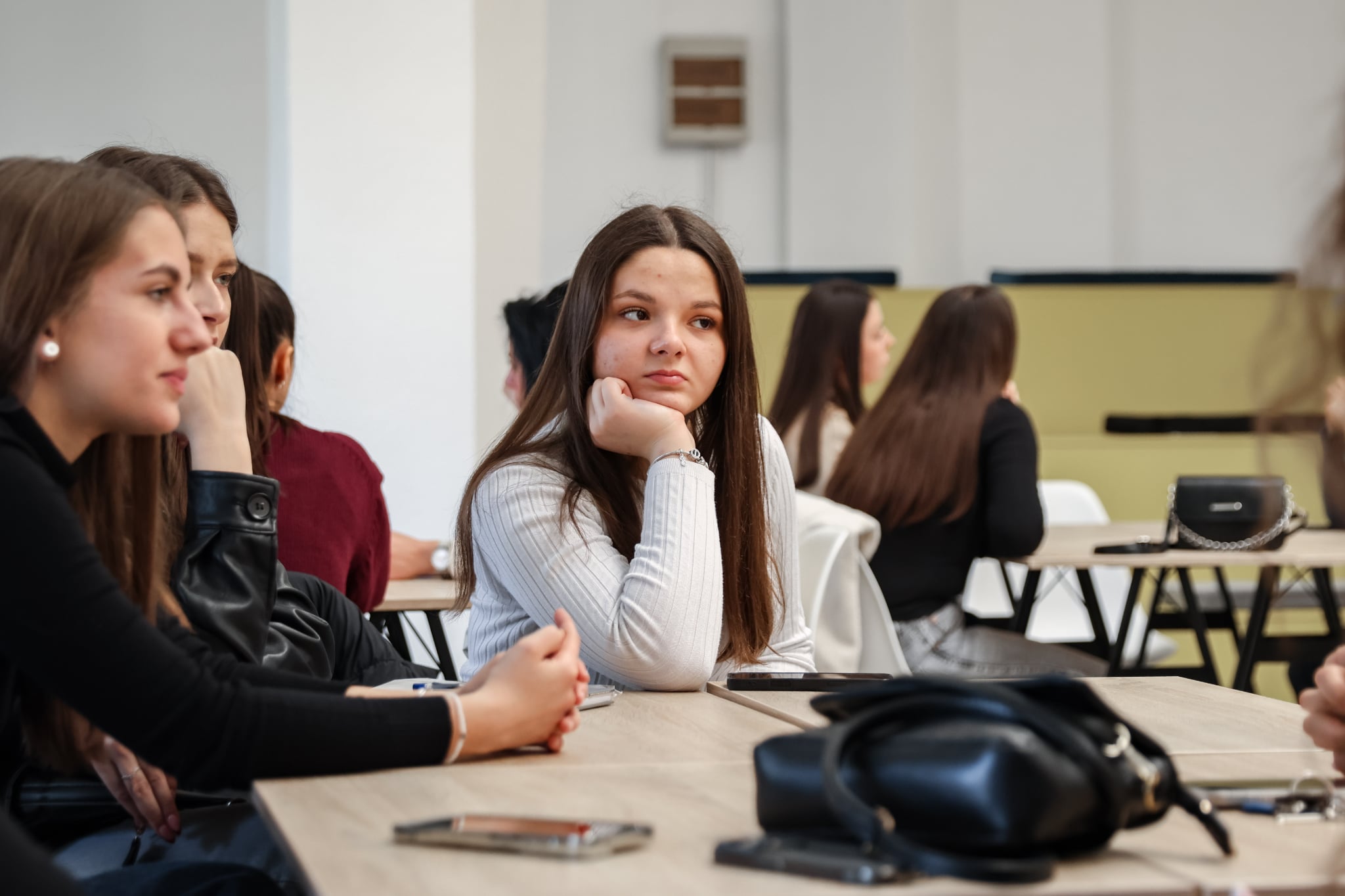 fcc0e738 e6c3 4670 bb10 0009a026ab5d