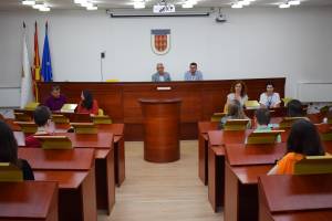 Студенти започнаа летна пракса во Општината и јавните претпријатија