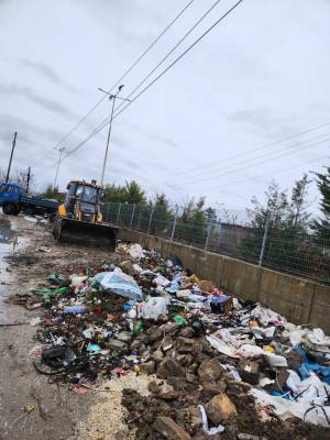 Нова депонија кај Светонеделските гробишта во Битола, „Комуналец“ ја исчисти, ама до кога?