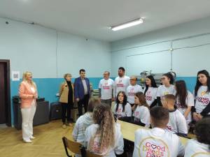 Донација за графичката струка од Ротари клубот Битола Широк Сокак и МКЦ