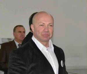 Зад листата на Зоран Лазаровски Паљото стојат - Борко Бакревски, Лилјана Поповска, Јован Велковски, Стефан Солаковски ...