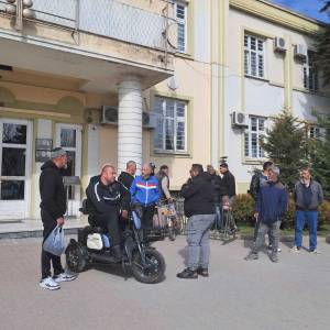 За седум дена да се исчисти Битола од уличните кучиња, бараат граѓани на мирен протест