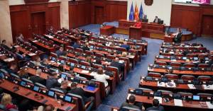 Пеце Милевски - Собранието изгласа измени во законот за сообраќај - Со Б категорија ќе се вози 125 см3 моторче