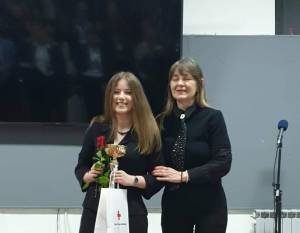 Битолчанката Јана Китановска победник на ораторската вечер на Црвен Крст Битола