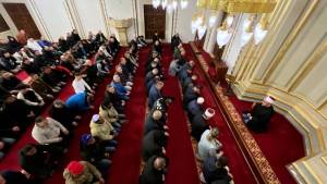 Муслиманските верници го слават Рамазан Бајрам