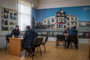 Градоначалникот Коњановски на нова средба со битолчани, покрај проблемите се предлагаат идеи и проекти