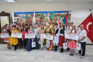 игрорци на гости во Општина Битола