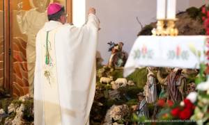 Католиците го слават Божиќ – најрадосниот христијански празник