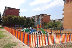 Населбата Карпош доби детски парк, во подготовка  се уште два нови, информираат од Општина Битола