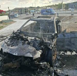 Се запали кола на плин во Горно Оризари, пожарникарите од Битола успешно спречија опасна ситуација