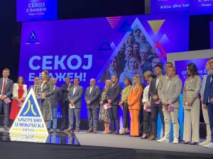 Зајкова: Доста е од лицемерие и големи патриоти кои никогаш не го подметнаа грбот во клучните моменти за државата