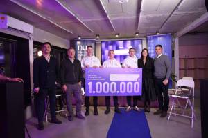 Битолчаните Иван, Јован и Марио ПОБЕДНИЦИ НА ПРВИОТ „СРЕДНОШКОЛЕЦ МИЛИОНЕР“ И ОСВОЈУВАЧИ НА 1.000.000 ДЕНАРИ