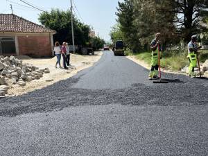 Реконструкција на коловозот во село Логоварди во должина од 235 метри