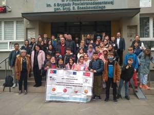 Наставници и ученици од ООУ „Елпида Караманди“ на образовна размена во Полска