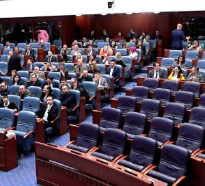 Пратеникот Милевски - Се продолжува рокот за легализација на бесправно изградените градби за уште 5 години