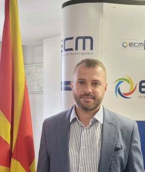 Горан Исков
