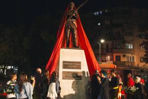 Свечено откриен споменикот на војводата Александар Турунџев во Битола