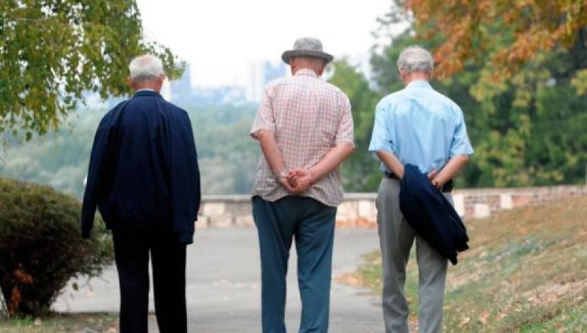 „Наместо 15 години работен стаж, да се добива пензија со пет години работно искуство“: пензионерите предложија нов закон