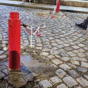 Експресно откорнат и искршен синџирот на ,, Рузвелтова" во Битола