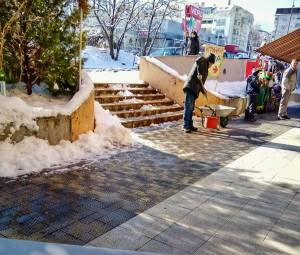 ЈП„Пазари“ Битола-Зелените пазари се комлетно исчистени од снежната покривка