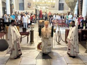 Божикно послание на митрополитот Петар - Христос е еден, верата е една и благодатта е една