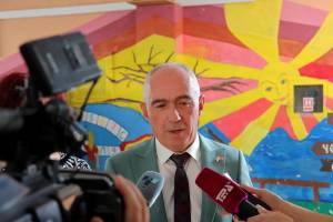 Коњановски-Поддржуваме развој, а не општината да ја претвориме во штедилница
