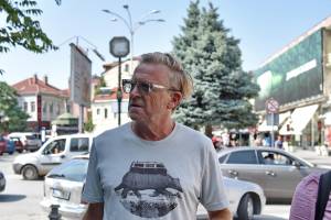 Британско-данскиот оскаровец Ентони Дод Ментл пристигна во Битола