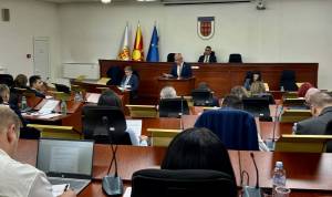 Советникот на НСДП Драги Крстев бара отворање на народна кујна во Битола, Марина Крстиќ од ВМРО-ДПМНЕ возврати дека Битола има народна кујна години наназад