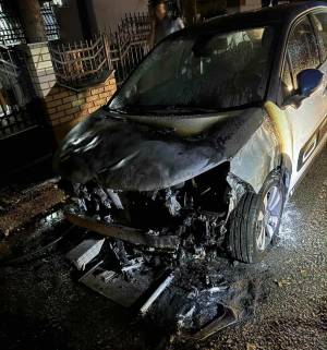 Опожарено возило на ул. &quot;Сисак&quot; во Битола
